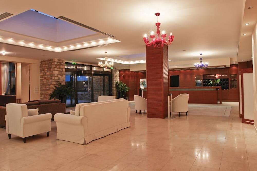 Kymi Palace Luaran gambar